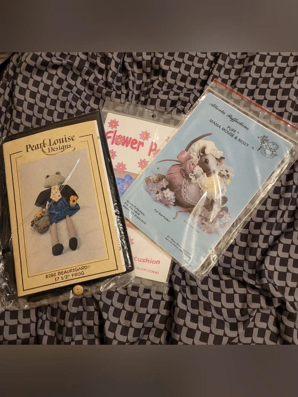 Lot of 55 Vtg Sewing & Craft Patterns w/Supplies - Victorian Quilts Needlepoint